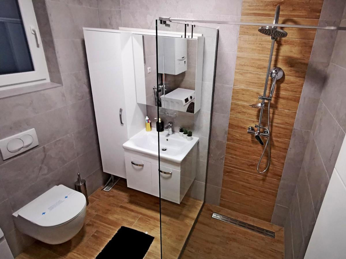 Golden - Self Check In Apartment Osijek Exterior foto